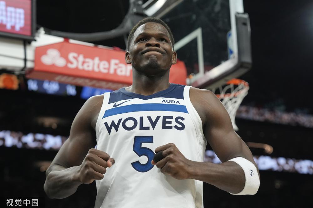 更显示了球 更显示了球