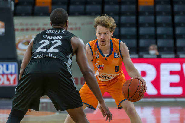 相比于中下 相比于中下