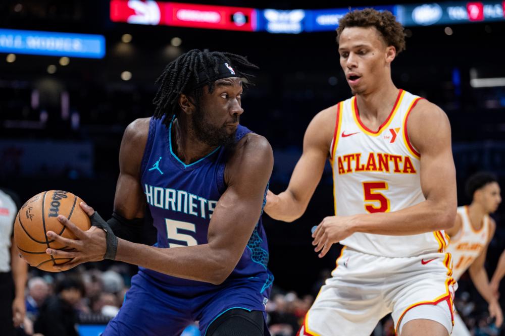 亚历山大 亚历山大