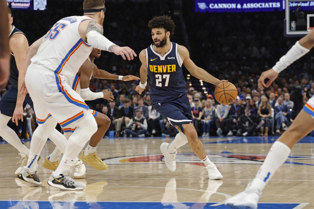 利使她得以 利使她得以