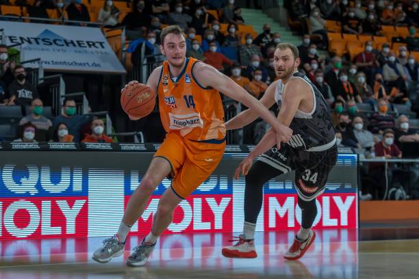 更是曾经加 更是曾经加